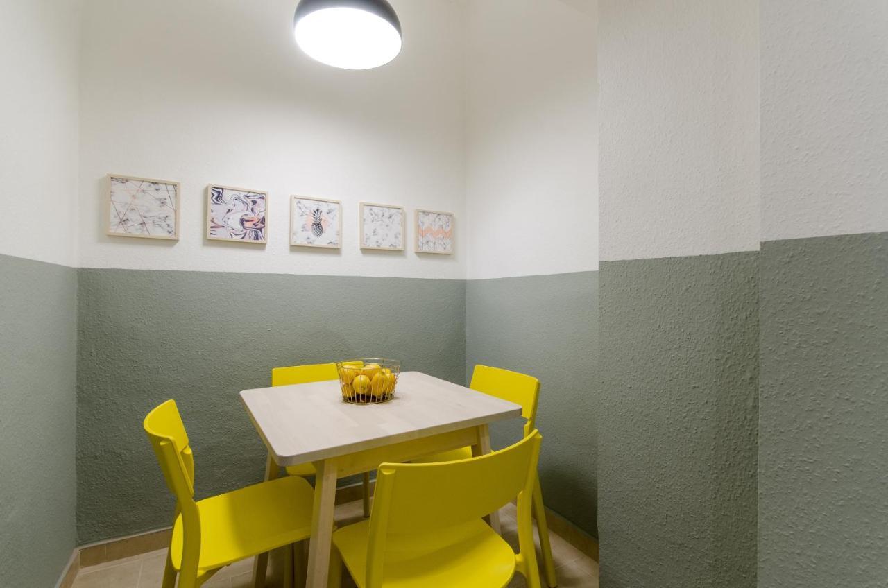 Studio Next To Opera House A26 บูดาเปสต์ ภายนอก รูปภาพ